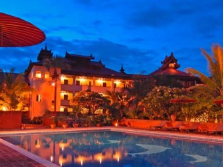 アメージングバガンリゾート外観写真